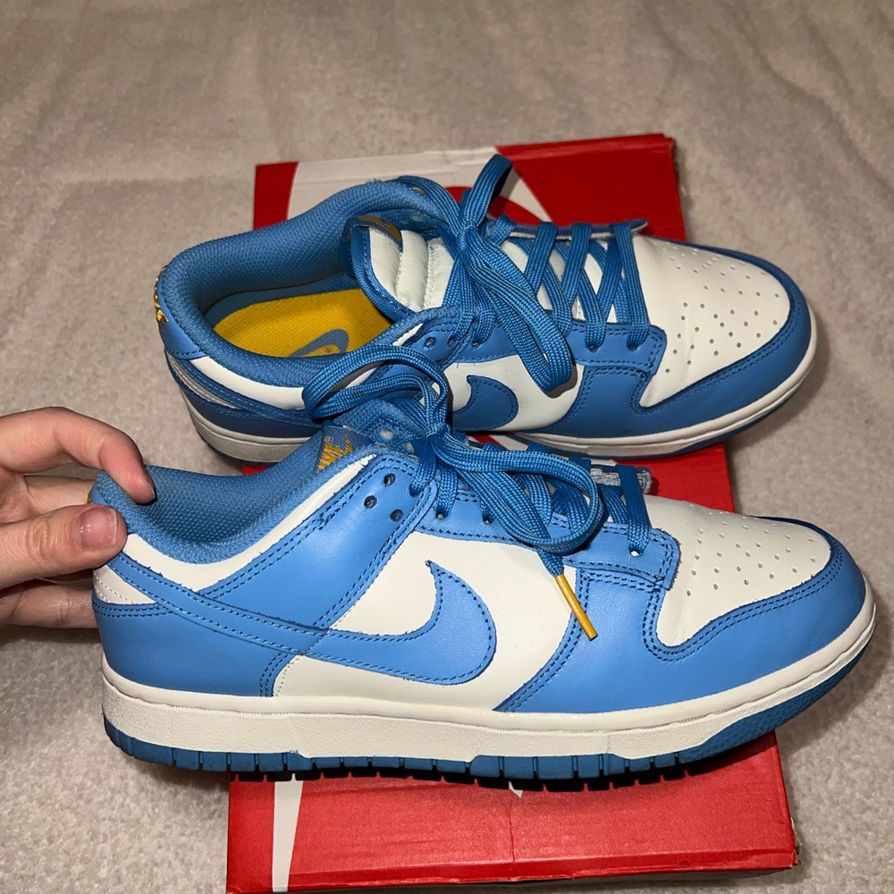 Women west coast Nike dunks 8.5